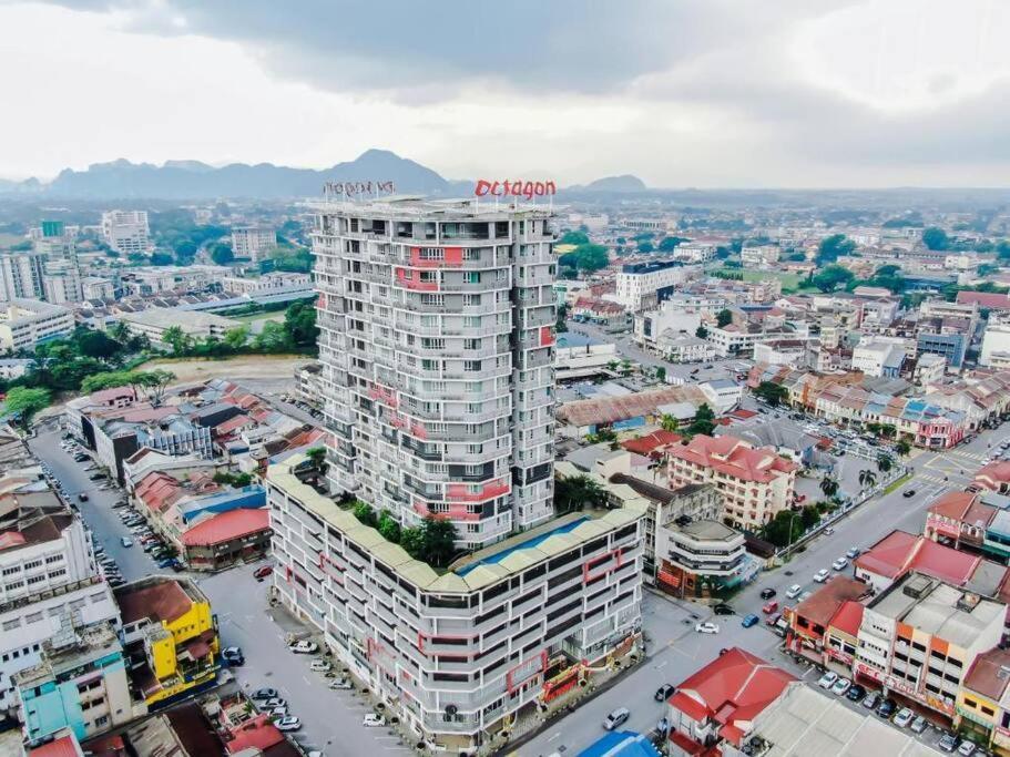 Ipoh Town Centre-Octagon High Flr 2R2B By Yanshome 2 Mins Walk To Famous Food Eateries Zewnętrze zdjęcie